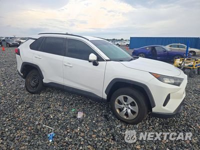 Czwarte zdjęcie samochodu z boku: 2021 TOYOTA RAV4 LE VIN:2T3K1RFV2MC123332 - miniatura