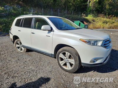 Czwarte zdjęcie samochodu z boku: 2011 TOYOTA HIGHLANDER LIMITED VIN:5TDDK3EH7BS046081 - miniatura