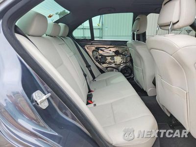 Zdjęcie 10 z 13 samochodu: 2010 MERCEDES-BENZ C 300 VIN:WDDGF5EB9AA401360 - miniatura