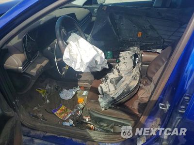 Zdjęcie 7 z 12 samochodu: 2025 HYUNDAI ELANTRA LIMITED VIN:KMHLN4DJ7SU135119 - miniatura