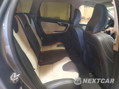 Zdjęcie 11 z 13 samochodu: 2017 VOLVO XC60 T5 DYNAMIC VIN:YV440MRR3H2110449 - miniatura