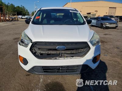 Piąte zdjęcie samochodu w środku: 2017 FORD ESCAPE S VIN:1FMCU0F75HUB72899 - miniatura