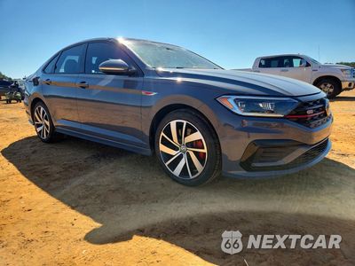 Czwarte zdjęcie samochodu z boku: 2020 VOLKSWAGEN JETTA GLI VIN:3VW5T7BU2LM036597 - miniatura