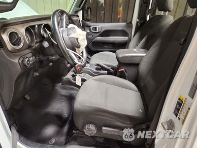 Zdjęcie 7 z 14 samochodu: 2021 JEEP WRANGLER UNLIMITED SAHARA VIN:1C4HJXEN7MW645986 - miniatura