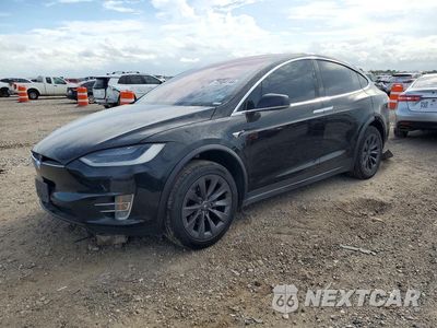 2018 TESLA MODEL X 5YJXCBE29JF136366 - główne zdjęcie licytacji z USA - miniatura