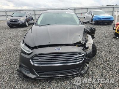Piąte zdjęcie samochodu w środku: 2015 FORD FUSION S VIN:3FA6P0G70FR132215 - miniatura