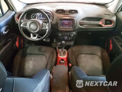 Zdjęcie 8 z 13 samochodu: 2020 JEEP RENEGADE TRAILHAWK VIN:ZACNJBC19LPL32260 - miniatura