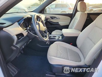 Zdjęcie 7 z 13 samochodu: 2023 CHEVROLET TRAVERSE LS VIN:1GNERFKW5PJ332883 - miniatura
