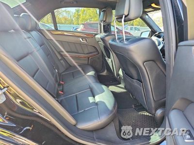 Zdjęcie 10 z 12 samochodu: 2013 MERCEDES-BENZ E 350 4MATIC VIN:WDDHF8JB4DA765850 - miniatura