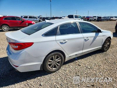 Trzecie zdjęcie samochodu z tyłu: 2015 HYUNDAI SONATA SE VIN:5NPE24AF0FH140460 - miniatura