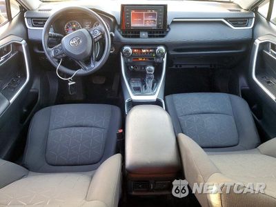 Zdjęcie 8 z 14 samochodu: 2021 TOYOTA RAV4 XLE VIN:2T3P1RFV7MW162762 - miniatura