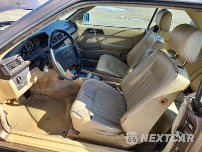 Zdjęcie 7 z 12 samochodu: 1989 MERCEDES-BENZ 300 CE VIN:WDBEA50D3KA877161 - miniatura