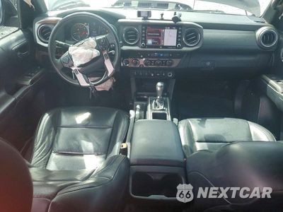 Zdjęcie 8 z 12 samochodu: 2020 TOYOTA TACOMA LIMITED VIN:3TMGZ5AN5LM349376 - miniatura