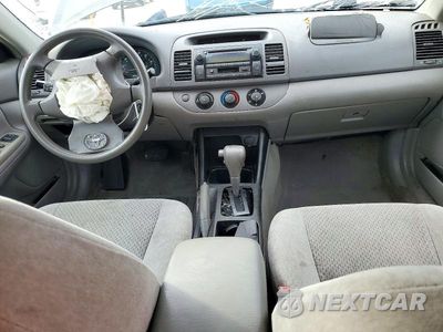 Zdjęcie 8 z 12 samochodu: 2003 TOYOTA CAMRY LE VIN:4T1BE32K33U767215 - miniatura