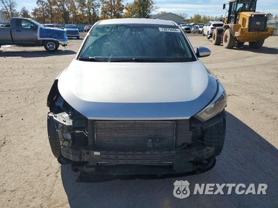 Piąte zdjęcie samochodu w środku: 2018 HYUNDAI TUCSON SE VIN:KM8J2CA48JU716118 - miniatura