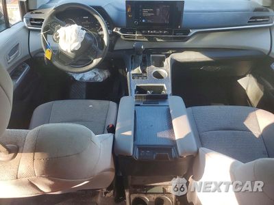 Zdjęcie 8 z 13 samochodu: 2025 TOYOTA SIENNA LE VIN:5TDBSKFC9SS189456 - miniatura