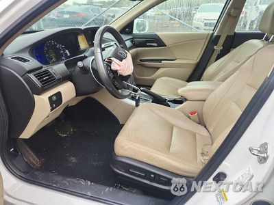 Zdjęcie 7 z 12 samochodu: 2015 HONDA ACCORD TOURING HYBRID VIN:1HGCR6F77FA012502 - miniatura