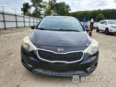 Piąte zdjęcie samochodu w środku: 2014 KIA FORTE EX VIN:KNAFX4A86E5200955 - miniatura