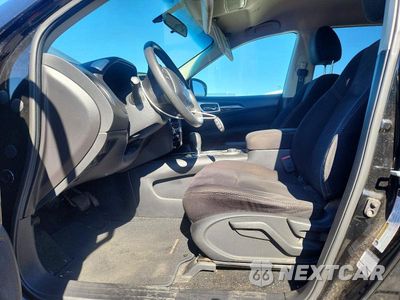 Zdjęcie 7 z 13 samochodu: 2014 NISSAN PATHFINDER S VIN:5N1AR2MM3EC720591 - miniatura