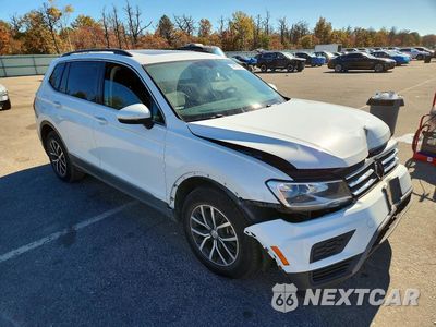 Czwarte zdjęcie samochodu z boku: 2021 VOLKSWAGEN TIGUAN SE VIN:3VV2B7AX5MM119836 - miniatura