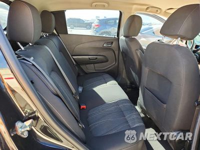 Zdjęcie 10 z 12 samochodu: 2015 CHEVROLET SONIC LT VIN:1G1JC6SH1F4181055 - miniatura