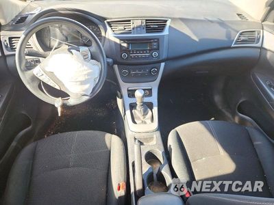 Zdjęcie 8 z 13 samochodu: 2015 NISSAN SENTRA S VIN:3N1AB7AP9FY347332 - miniatura