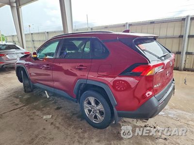 Drugie zdjęcie samochodu z przodu: 2024 TOYOTA RAV4 XLE VIN:2T3W1RFV1RW301187 - miniatura