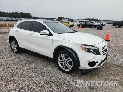 Czwarte zdjęcie samochodu z boku: 2018 MERCEDES-BENZ GLA 250 4MATIC VIN:WDCTG4GB5JJ479657 - miniatura