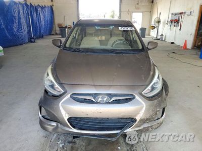 Piąte zdjęcie samochodu w środku: 2014 HYUNDAI ACCENT GLS VIN:KMHCU4AE5EU620518 - miniatura