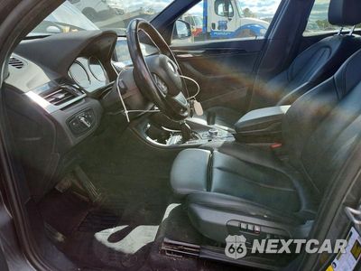 Zdjęcie 7 z 12 samochodu: 2018 BMW X1 XDRIVE28I VIN:WBXHT3C37J5L33983 - miniatura