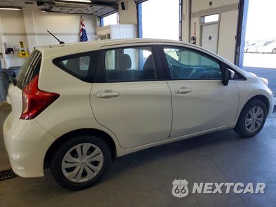 Trzecie zdjęcie samochodu z tyłu: 2019 NISSAN VERSA NOTE S VIN:3N1CE2CP1KL360423 - miniatura