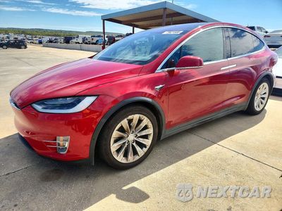2018 TESLA MODEL X 5YJXCDE2XJF142611 - główne zdjęcie licytacji z USA - miniatura