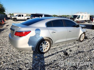 Trzecie zdjęcie samochodu z tyłu: 2013 BUICK LACROSSE VIN:1G4GC5ER6DF203922 - miniatura