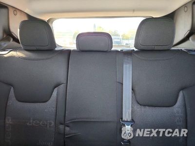 Zdjęcie 10 z 13 samochodu: 2016 JEEP RENEGADE SPORT VIN:ZACCJBAW6GPE03123 - miniatura