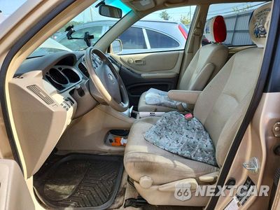 Zdjęcie 7 z 13 samochodu: 2006 TOYOTA HIGHLANDER BASE VIN:JTEEP21A460155739 - miniatura