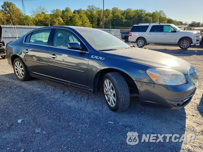 Czwarte zdjęcie samochodu z boku: 2010 BUICK LUCERNE CXL VIN:1G4HC5E1XAU117860 - miniatura