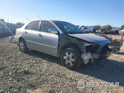 Czwarte zdjęcie samochodu z boku: 2005 TOYOTA COROLLA LE VIN:1NXBR32E45Z444552 - miniatura