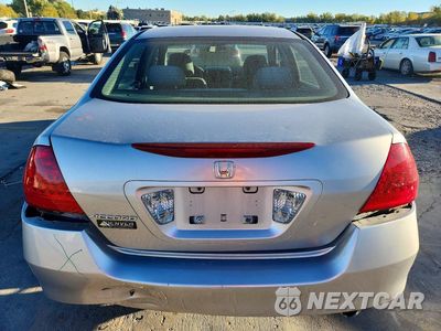 Zdjęcie 6 z 12 samochodu: 2007 HONDA ACCORD SE VIN:1HGCM56327A225770 - miniatura