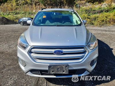 Piąte zdjęcie samochodu w środku: 2018 FORD ESCAPE SE VIN:1FMCU9GDXJUB33501 - miniatura