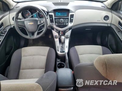 Zdjęcie 8 z 12 samochodu: 2014 CHEVROLET CRUZE LS VIN:1G1PA5SH5E7363624 - miniatura