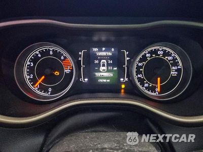 Zdjęcie 9 z 14 samochodu: 2016 JEEP CHEROKEE LATITUDE VIN:1C4PJLCB0GW171168 - miniatura