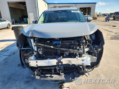 Piąte zdjęcie samochodu w środku: 2022 NISSAN PATHFINDER PLATINUM VIN:5N1DR3DH2NC253587 - miniatura