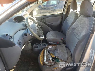 Zdjęcie 7 z 13 samochodu: 2000 TOYOTA ECHO BASE VIN:JTDBT123XY0012794 - miniatura