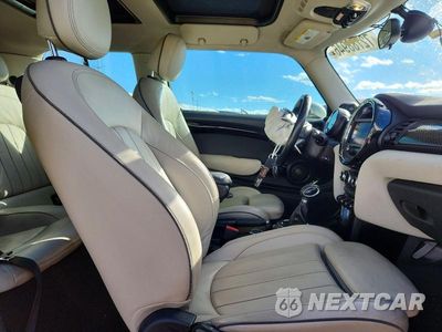 Zdjęcie 10 z 12 samochodu: 2017 MINI COOPER S VIN:WMWXP7C34H2A45662 - miniatura