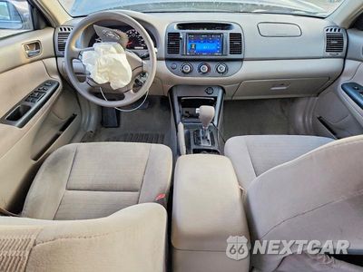 Zdjęcie 8 z 12 samochodu: 2006 TOYOTA CAMRY LE VIN:4T1BE32K16U748831 - miniatura