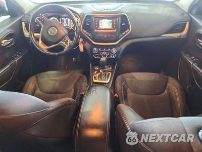 Zdjęcie 8 z 13 samochodu: 2015 JEEP CHEROKEE LATITUDE VIN:1C4PJMCB1FW594569 - miniatura
