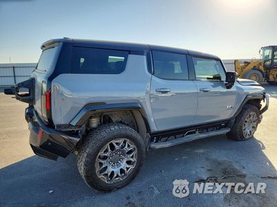 Trzecie zdjęcie samochodu z tyłu: 2024 GMC HUMMER SUV 3X VIN:1GKB0RDC2RU113346 - miniatura