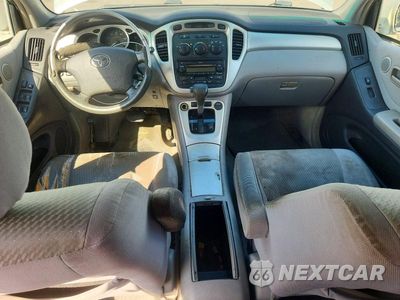 Zdjęcie 8 z 13 samochodu: 2006 TOYOTA HIGHLANDER BASE VIN:JTEDP21A560099953 - miniatura