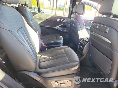 Zdjęcie 10 z 13 samochodu: 2024 BMW X7 M60I VIN:5UX33EM06R9U06819 - miniatura