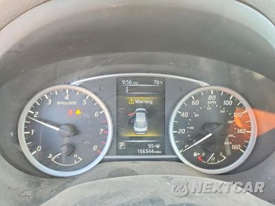 Zdjęcie 9 z 12 samochodu: 2018 NISSAN SENTRA S VIN:3N1AB7AP2JY218017 - miniatura